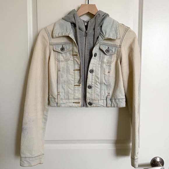 Blue Asphalt Jackets & Blazers - Cropped hooded jean jacket